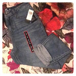 Fashion cuffed Mom Jeans.